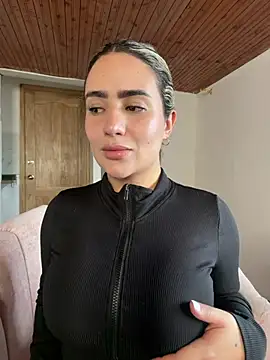 Snapshot of Miilana_ chatting on 13, 7, 2026 Miilana online show from 13, 7, 2026