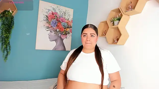 AgathaBloom  online show from 1, 4, 2026