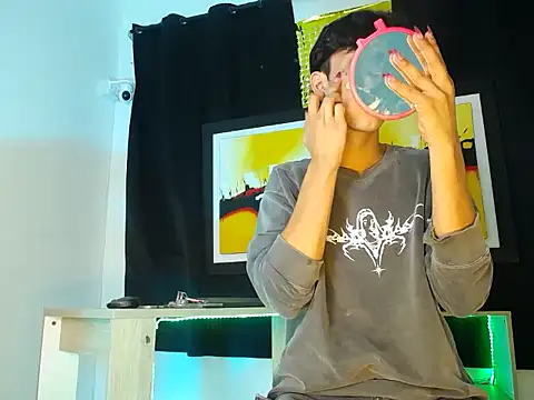 jullian ricci online show from 20, 3, 2026