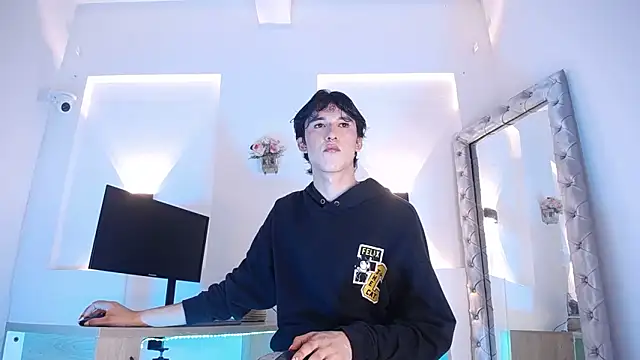 jullian ricci online show from 26, 5, 2026