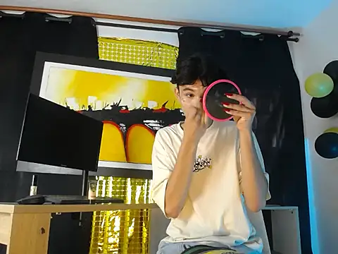 jullian ricci online show from 13, 3, 2026