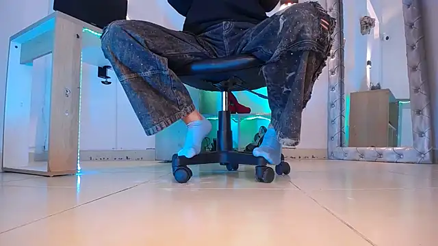 jullian ricci online show from 14, 4, 2026