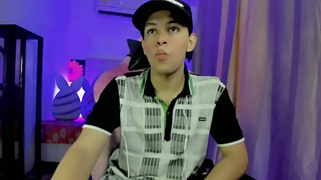 Top and bottom online show from 12, 4, 2026