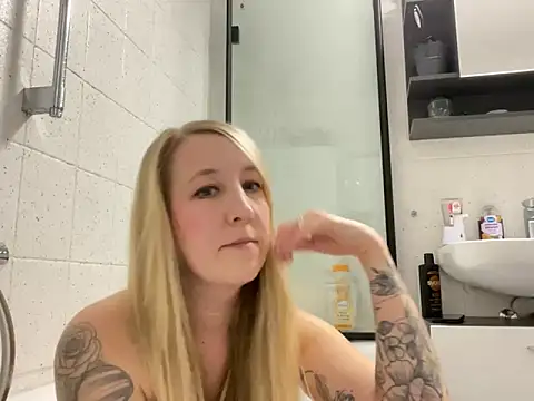 Snapshot of Ninimaus chatting on 16, 2, 2026 Ninimaus online show from 16, 2, 2026