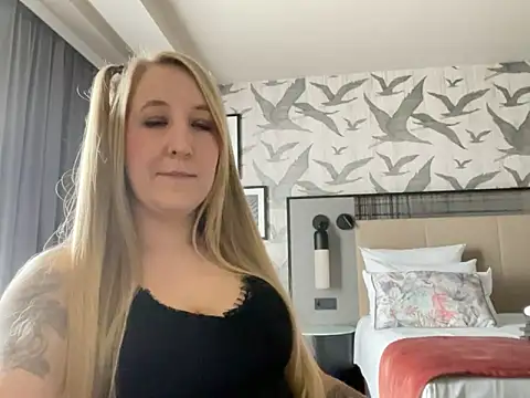 Snapshot of Ninimaus chatting on 14, 2, 2026 Ninimaus online show from 14, 2, 2026