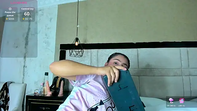 CloheBell online show from 15, 4, 2026