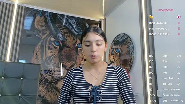  ArianaToroo online show from 7, 4, 2026