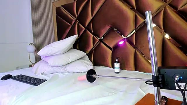 Snapshot of Alanna-Rose chatting on 20, 2, 2026 Alanna-Rose online show from 20, 2, 2026