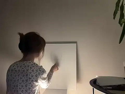 tesalove online show from 6, 3, 2026