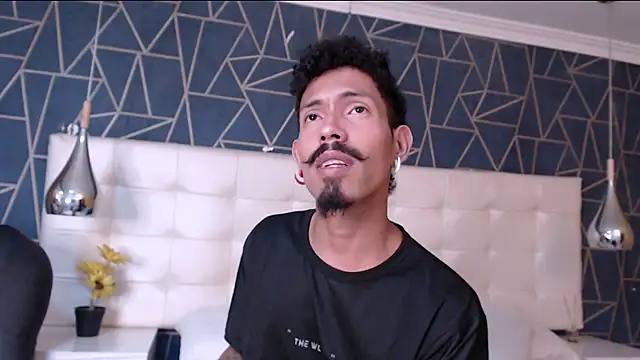 Snapshot of NoaahTylor chatting on 20, 2, 2026 NoaahTylor online show from 20, 2, 2026