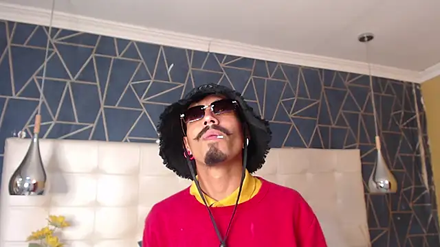 Snapshot of NoaahTylor chatting on 15, 2, 2026 NoaahTylor online show from 15, 2, 2026