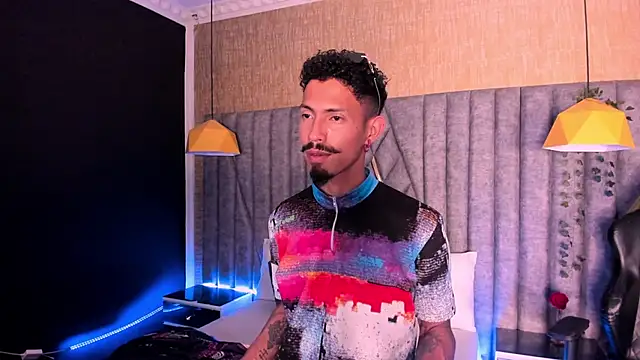 Snapshot of NoaahTylor chatting on 28, 2, 2026 NoaahTylor online show from 28, 2, 2026