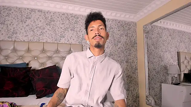 NoaahTylor online show from 2, 4, 2026