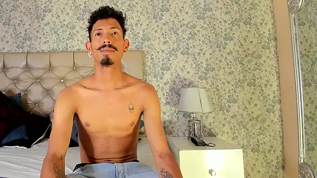 NoaahTylor online show from 31, 3, 2026