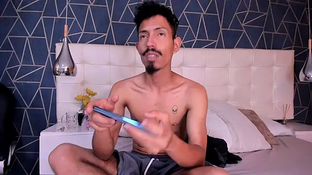 NoaahTylor online show from 11, 3, 2026