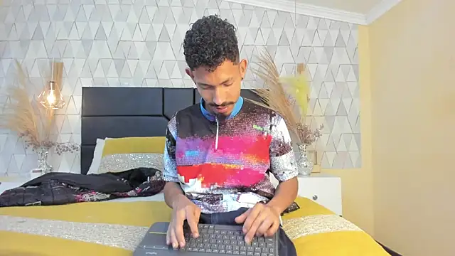 NoaahTylor online show from 16, 3, 2026