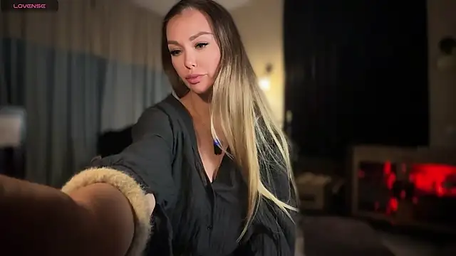 Untamed Reina online show from 26, 6, 2026