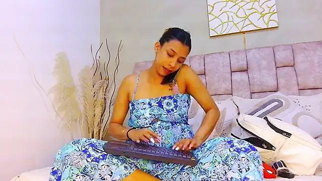 MelanyStone  online show from 23, 5, 2026