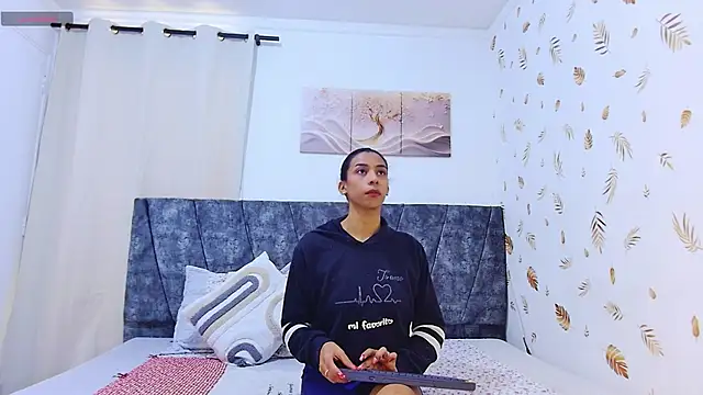 MelanyStone  online show from 2, 4, 2026