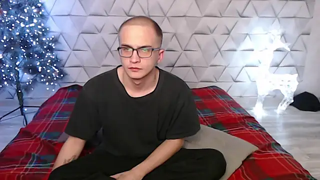 Snapshot of Pure_Aura chatting on 13, 2, 2026 Pure Aura online show from 13, 2, 2026