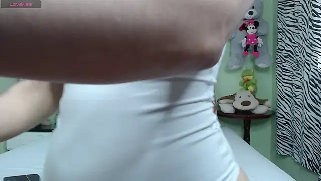 Dayana Smithh online show from 2, 4, 2026