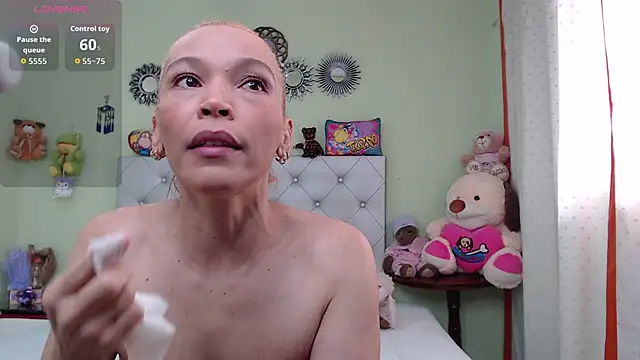 Dayana Smithh online show from 24, 3, 2026