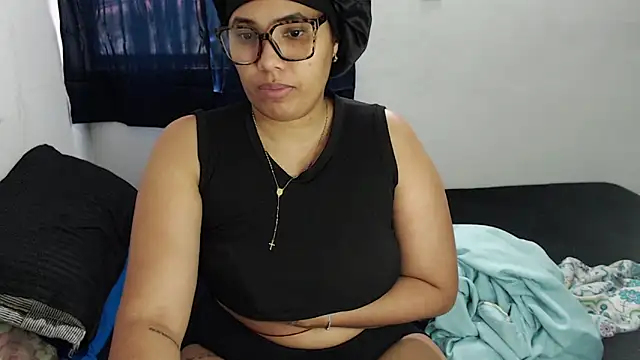 Snapshot of Mrsafroditha chatting on 24, 2, 2026 Mrsafroditha online show from 24, 2, 2026