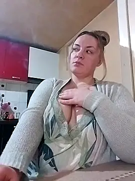 HotStepmommy4 online show from 13, 3, 2026