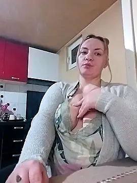 HotStepmommy4 online show from 11, 3, 2026