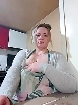 HotStepmommy4 online show from 12, 3, 2026