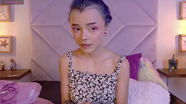 Sateh and Hikary online show from 5, 4, 2026