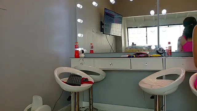 valeriamia68 online show from 25, 4, 2026