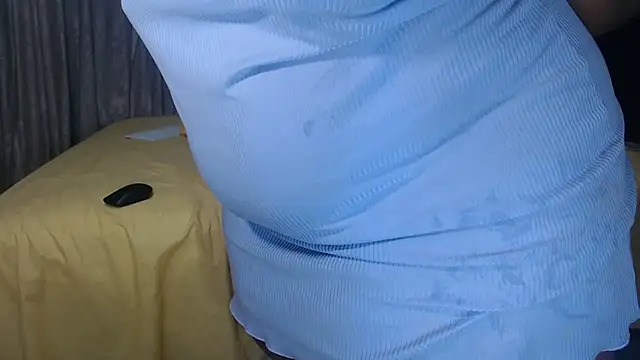 BIGBOOTYXX29 online show from 14, 11, 2025