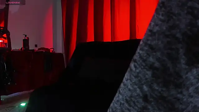 lilyruso online show from 27, 5, 2026