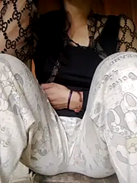molly-xx online show from 10, 6, 2026