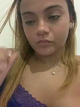 ayla0881 online show from 18, 3, 2026