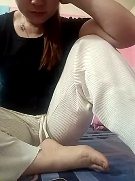 Snapshot of Miu1_girl19 chatting on 2, 3, 2026 Miu1 girl19 online show from 2, 3, 2026