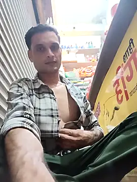 Snapshot of Beinghorny83 chatting on 12, 2, 2026 Beinghorny83 online show from 12, 2, 2026