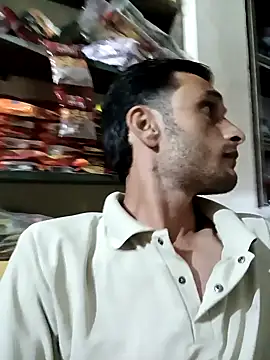 Snapshot of Beinghorny83 chatting on 18, 2, 2026 Beinghorny83 online show from 18, 2, 2026