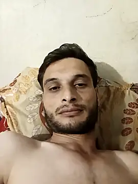 Snapshot of Beinghorny83 chatting on 1, 3, 2026 Beinghorny83 online show from 1, 3, 2026