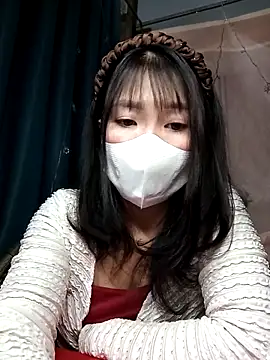 Girl-crazy1 online show from 18, 4, 2026