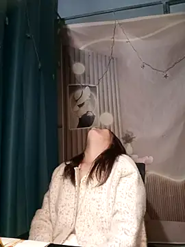 Girl-crazy1 online show from 2, 4, 2026