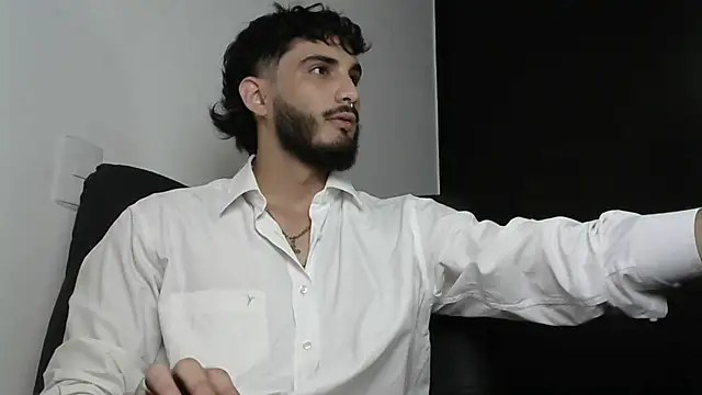 Snapshot of LovexJuxn8 chatting on 23, 2, 2026 LovexJuxn8 online show from 23, 2, 2026