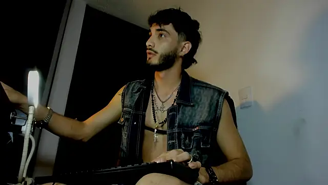 Snapshot of LovexJuxn8 chatting on 24, 2, 2026 LovexJuxn8 online show from 24, 2, 2026