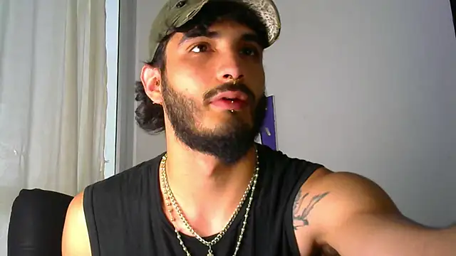 Snapshot of LovexJuxn8 chatting on 17, 2, 2026 LovexJuxn8 online show from 17, 2, 2026