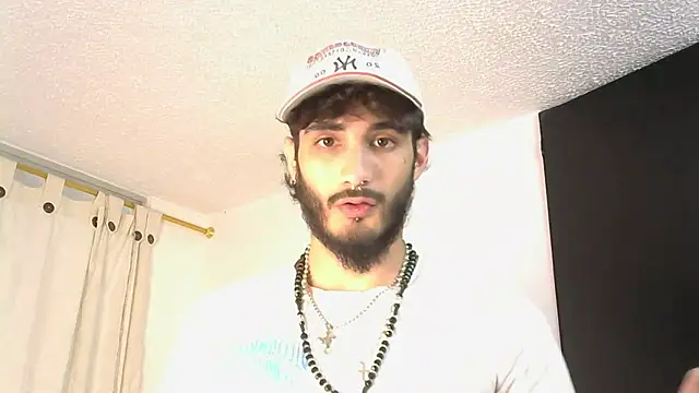 Snapshot of LovexJuxn8 chatting on 13, 2, 2026 LovexJuxn8 online show from 13, 2, 2026