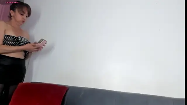 Beatricez1 online show from 16, 2, 2026