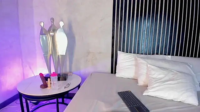 melodyphillips 2  online show from 27, 3, 2026