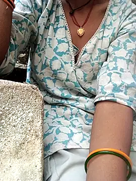Desi Couple P online show from 14, 5, 2026