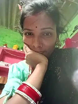 Desi Couple P online show from 1, 5, 2026